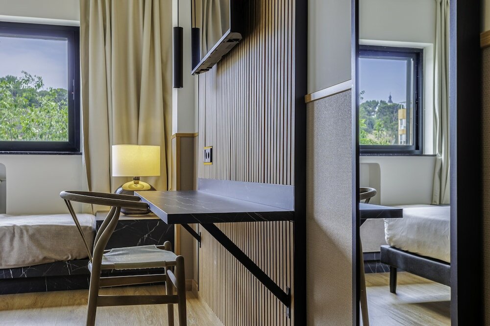 Фото Acta Madfor