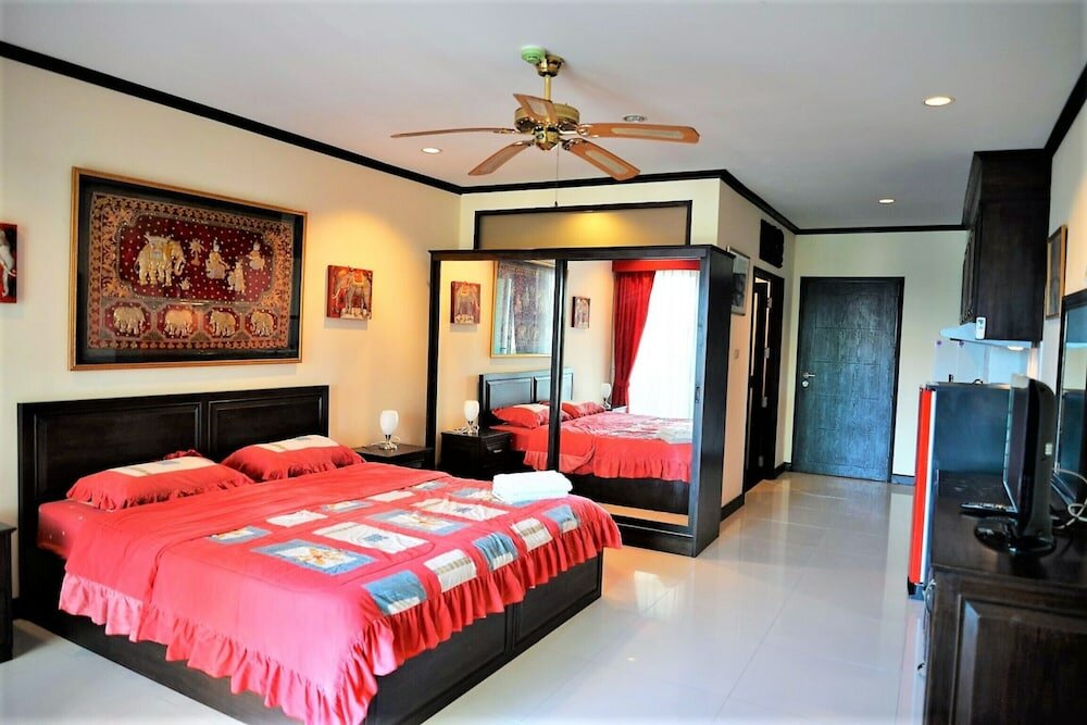 Фото Plaza Residence Jomtien Beach - Large Studio Condo