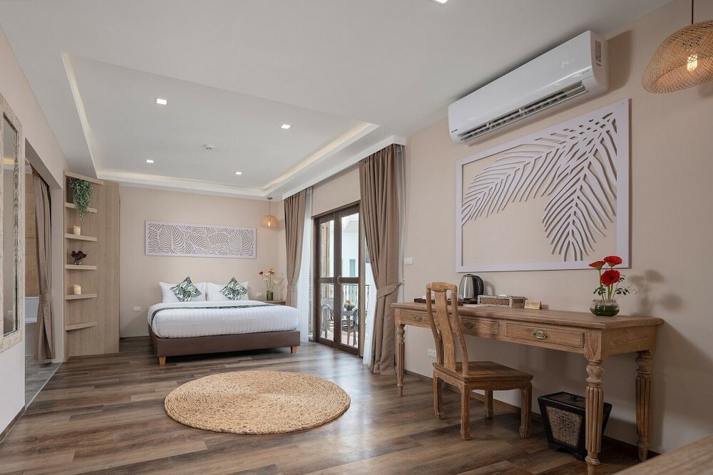 Фото Vannee Golden Sands Beachfront Resort