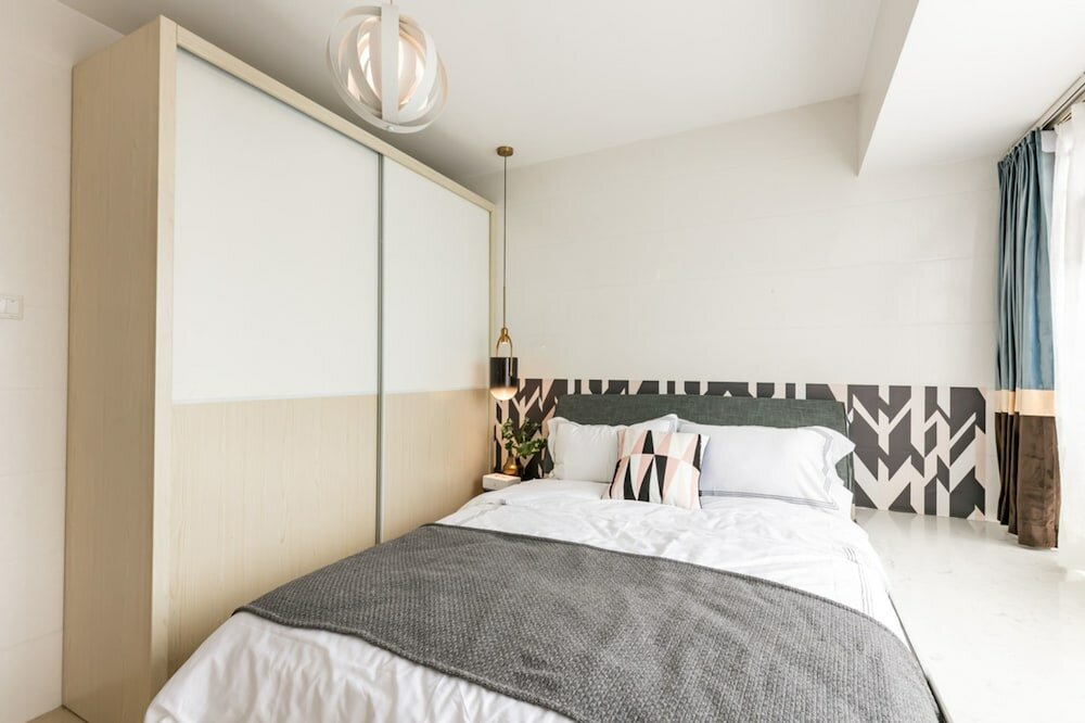 Фото Locals Boutique Apartment Qianshan No. 6