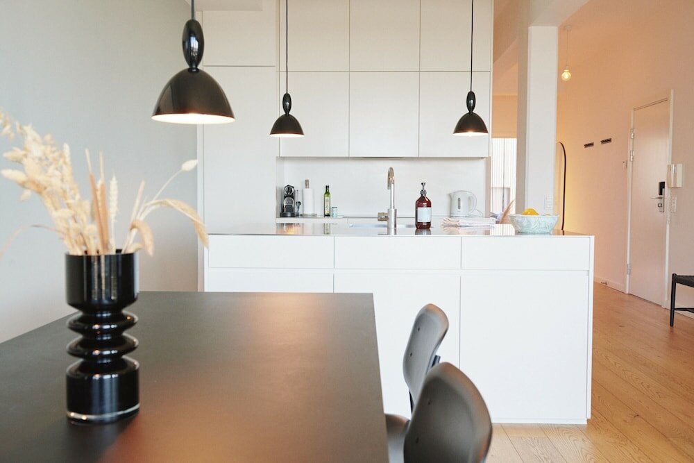 Фото By The Pier apartments - Into This Place