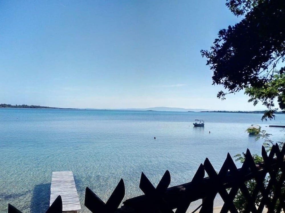 Фото Beachfront house with amazing sea view