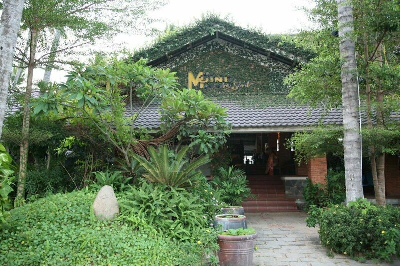 Гостиница Mui Ne Resort by TheSinhTourist в Фантхьете