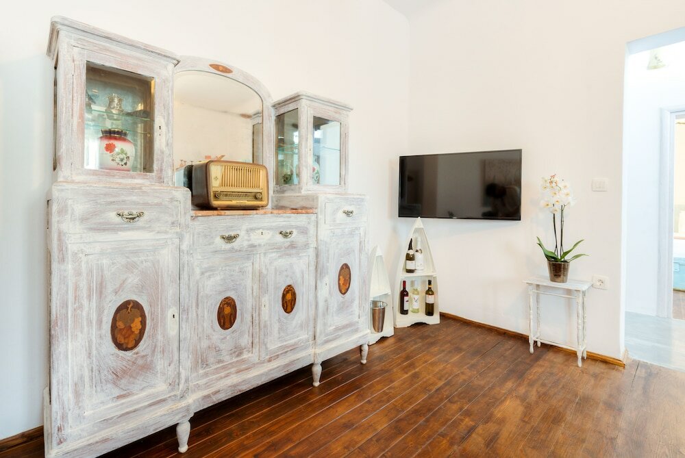 Фото Pasithea Luxury Suites