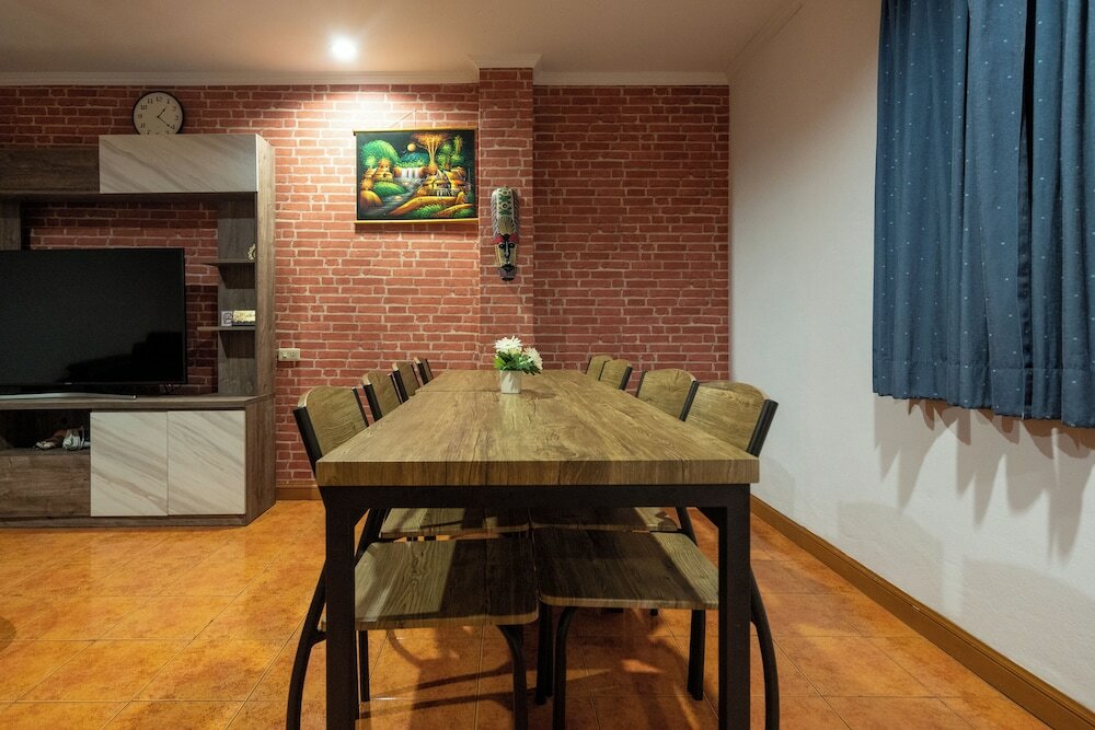 Фото Patong Central Residence & Apartment