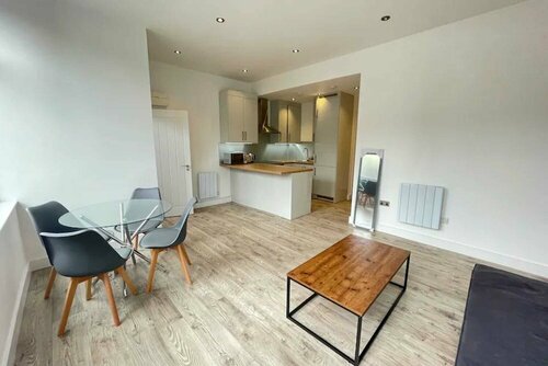 Stylish & Modern 1bd Flat, West Hampstead