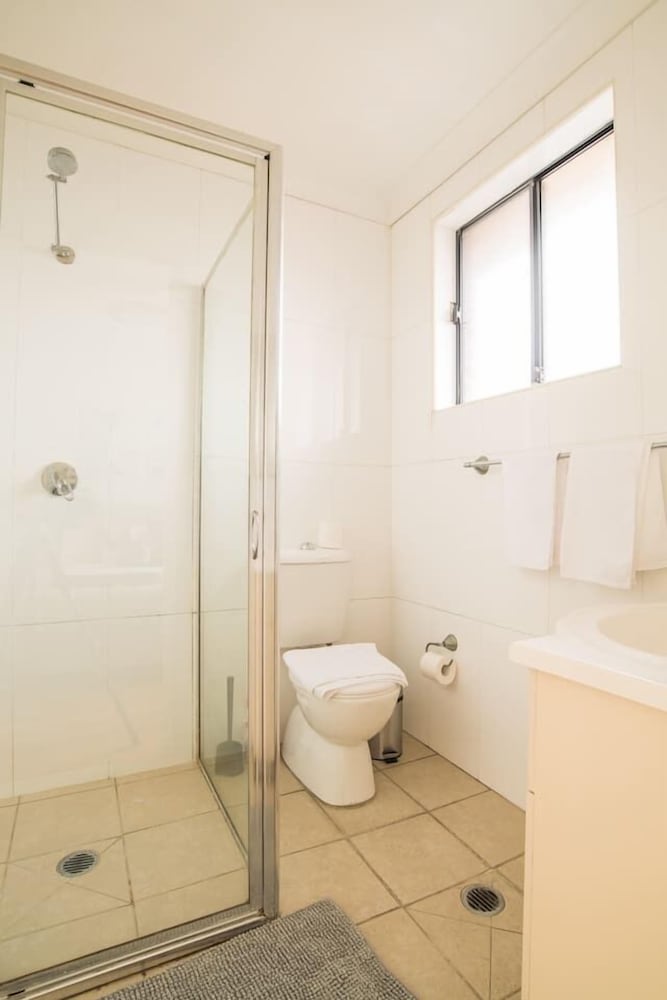 Фото True Comfort! 3bed2bath Apt Near Ashfield Station!