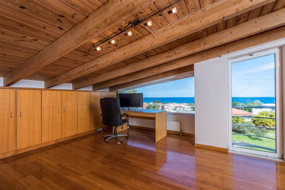 Фото Aeonian Mansion