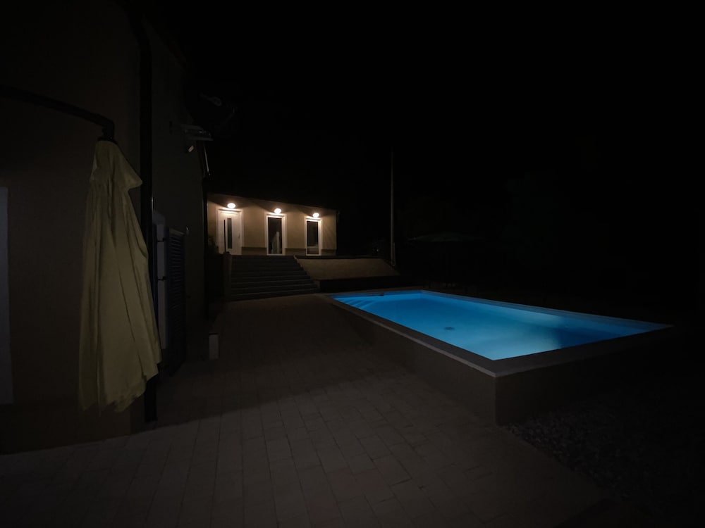 Фото Villa Olive Oasis