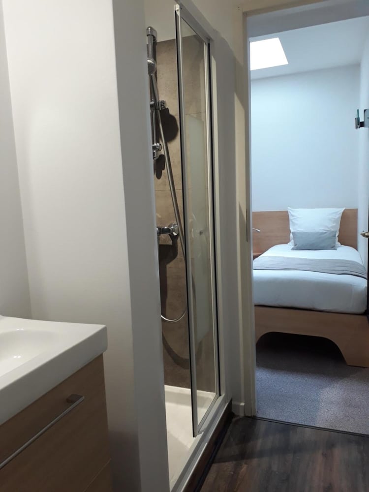 Фото Hotel des Voyageurs