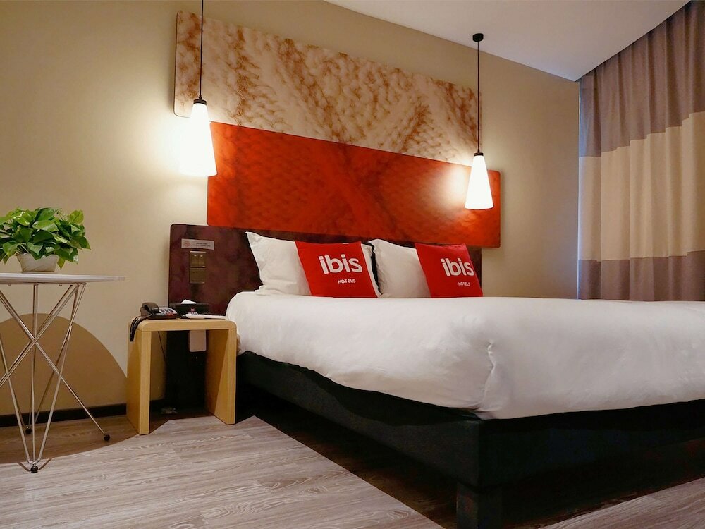 Фото Ibis Jiayuguan Railway Station Hotel