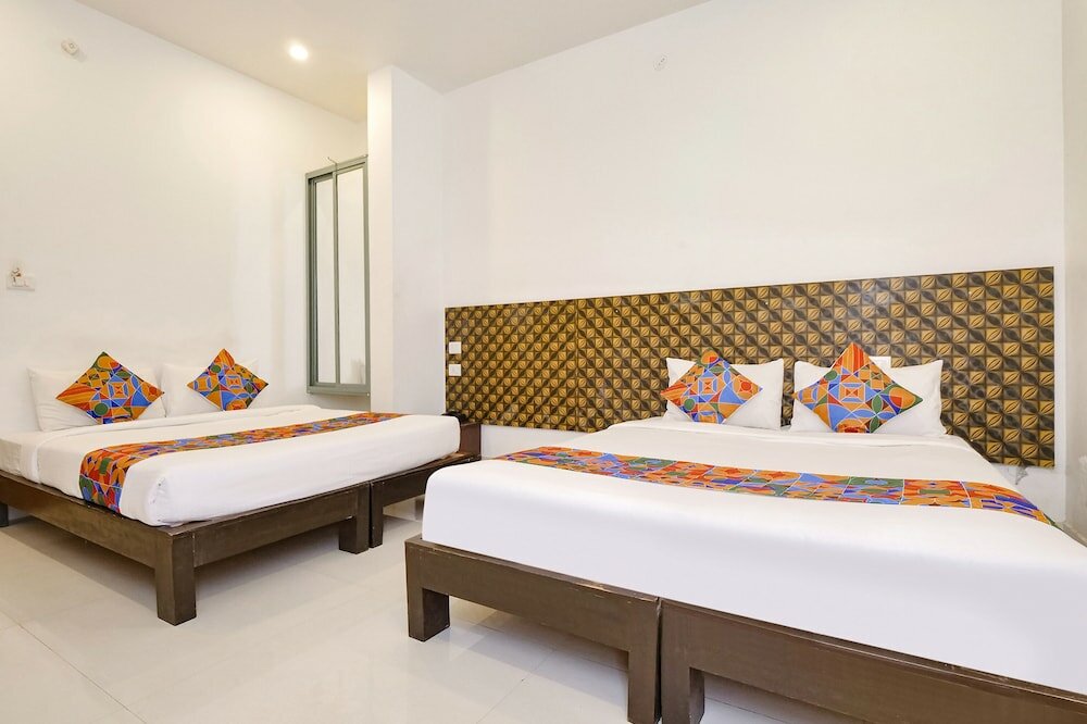 Фото Fabexpress Krishna Suites