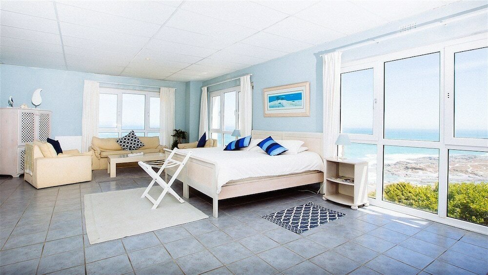 Фото Swept Away Guest House