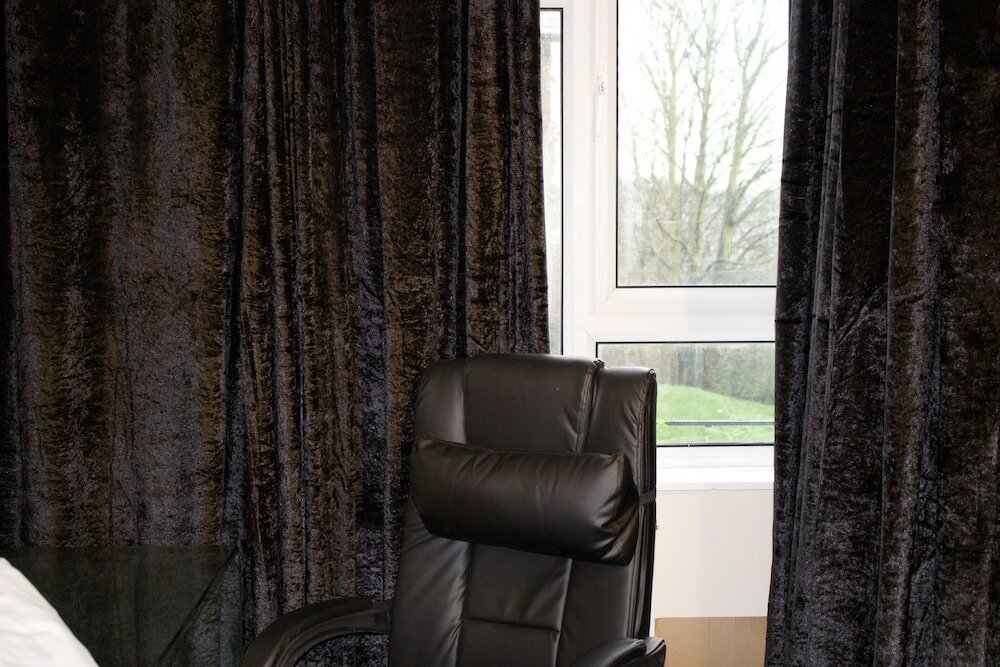 Фото Umbrella Properties Woolwich London