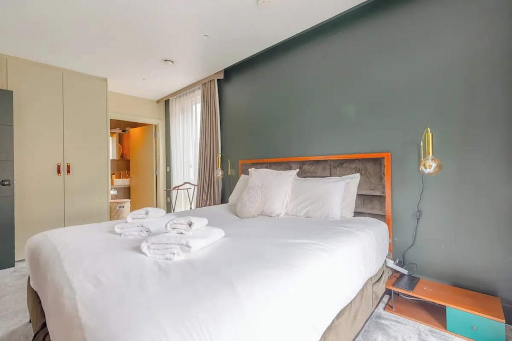 Фото Chic 2bd Flat With Roof Terrace - Kilburn