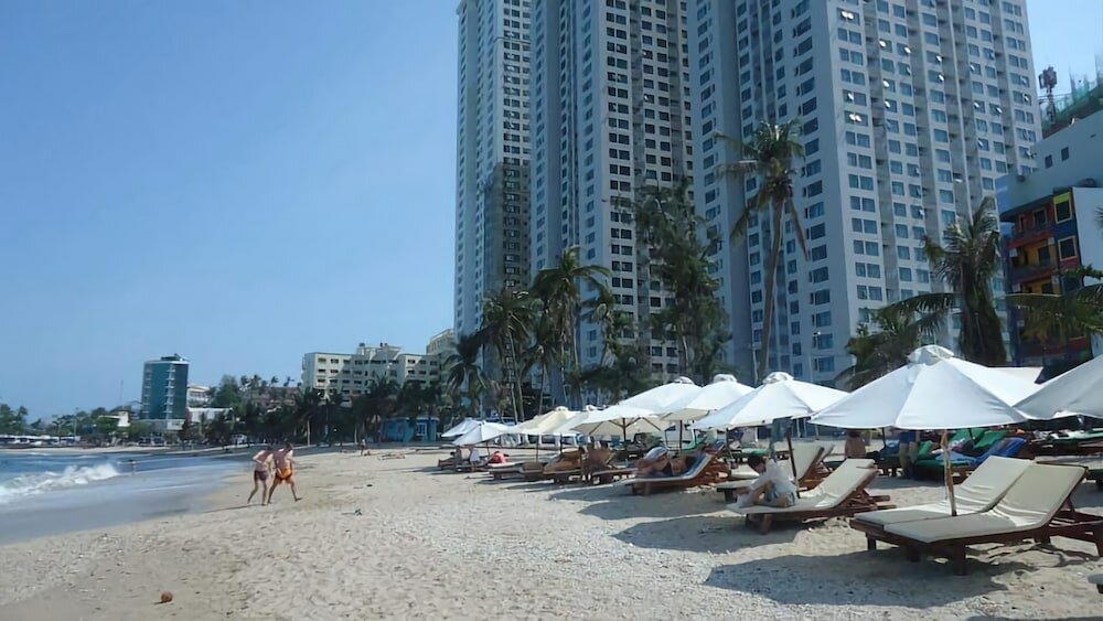 Фото Hqh Sea View Apartment