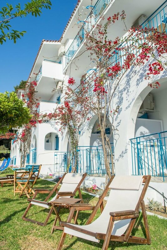 Гостиница Aelia Skiathos