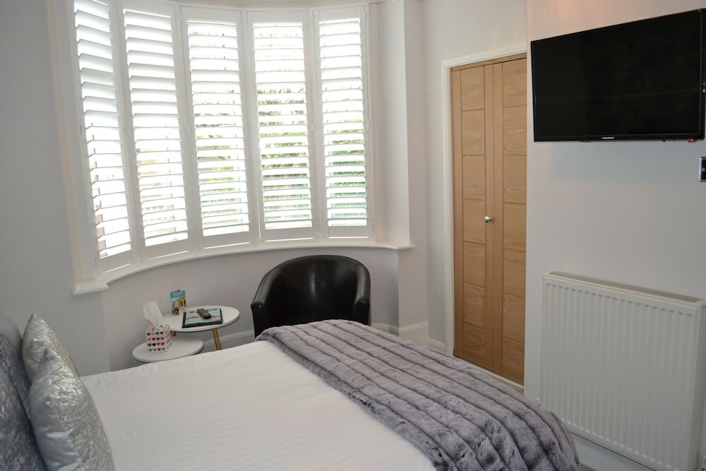 Фото Harriet House B&b