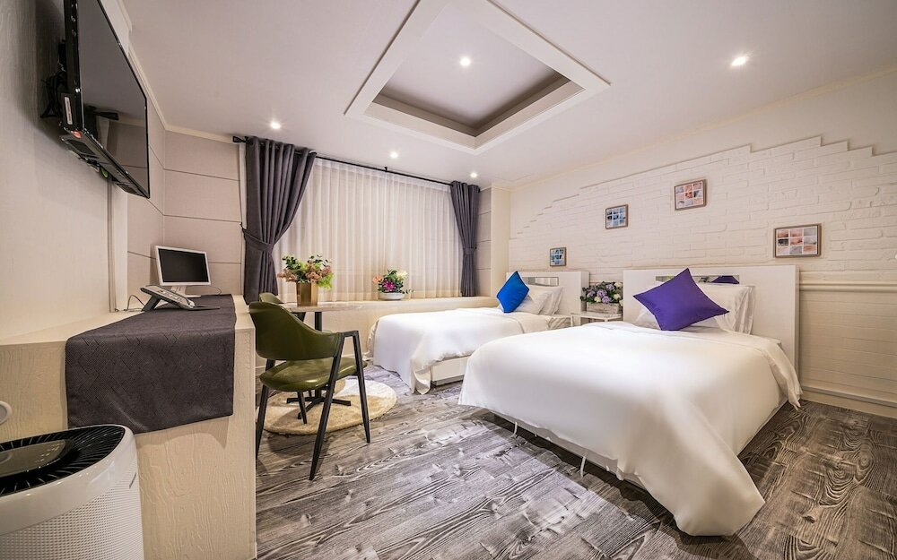 Фото Seocho Toad Hotel