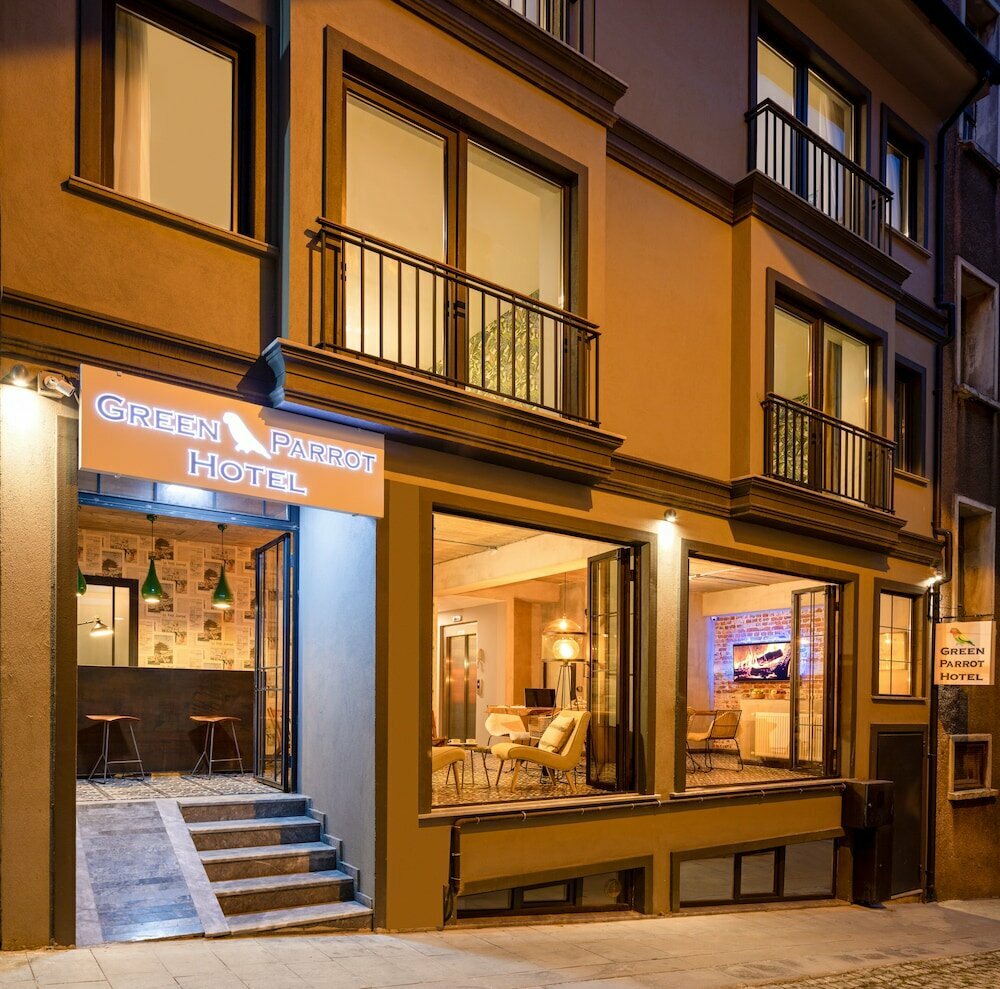 Гостиница Green Parrot Hotel, Стамбул, фото