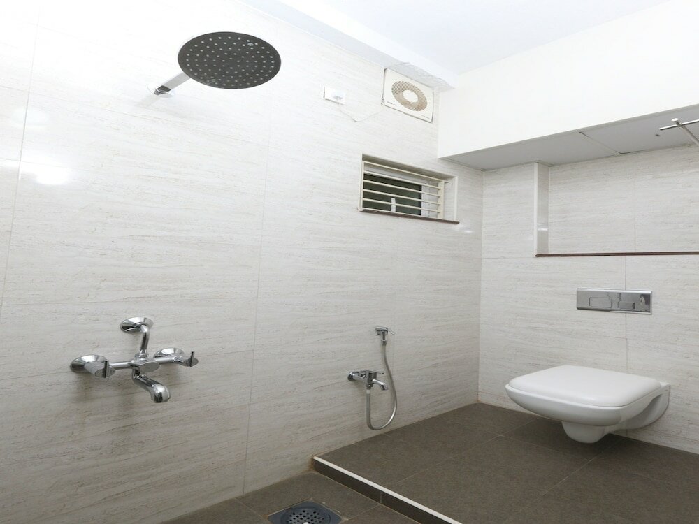 Фото Oyo 14934 Kalyani Grand