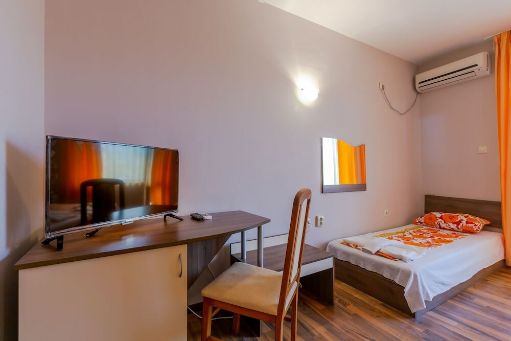 Фото Double Room in Dafinka Guest House