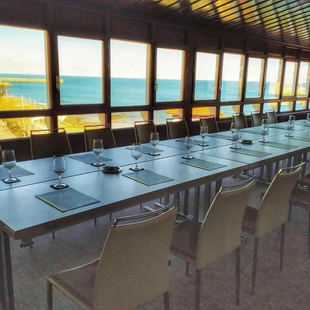 Фото Las Rocas Playa Hotel