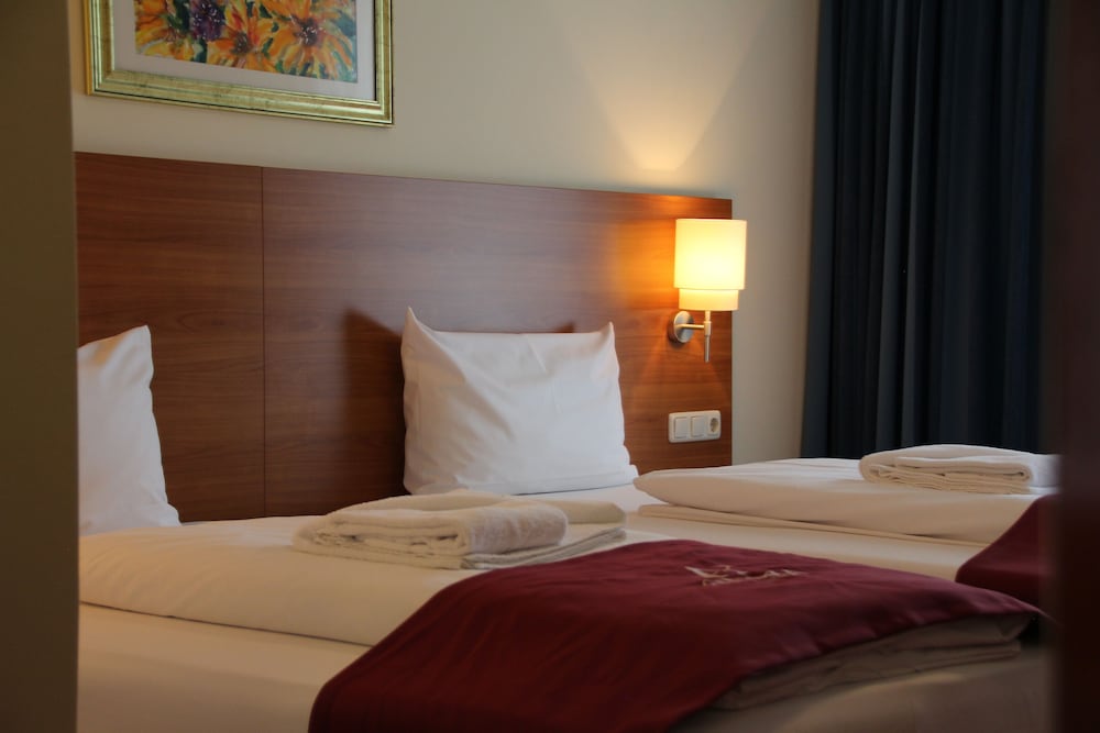 Фото Abasto Hotel Eichenau