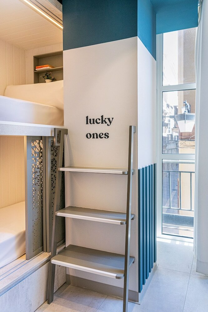 Фото Coeo Pod Hostel