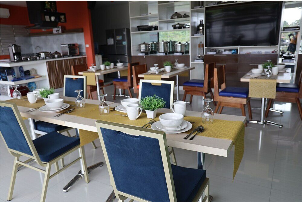 Фото NutriTECH Hotel and Events