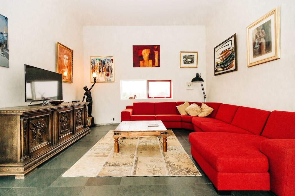 Фото Hrafntinna Villa