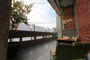 Фото Hongdae Guesthouse Pajamaparty - Hostel