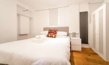 Фото My Serviced Space - Battersea 1a