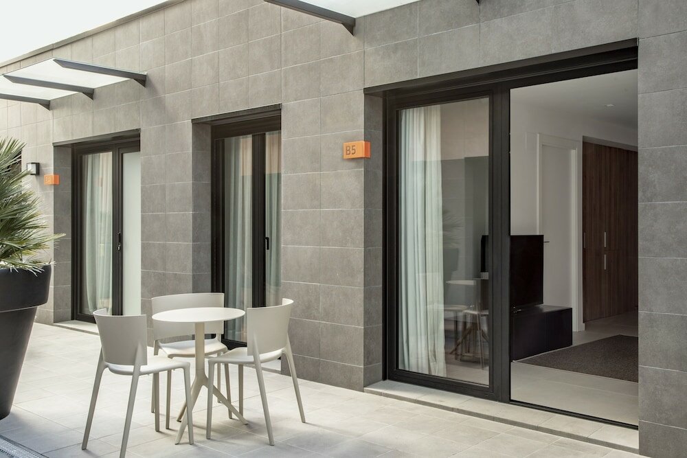 Фото Europa Apartments