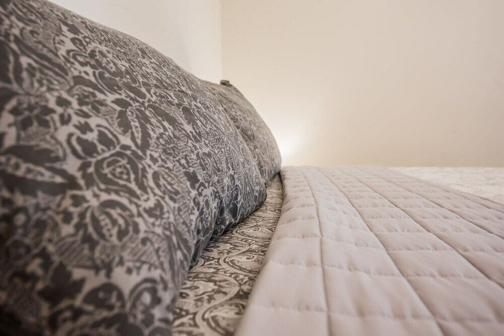 Фото Halu! Modern Centre Apartment