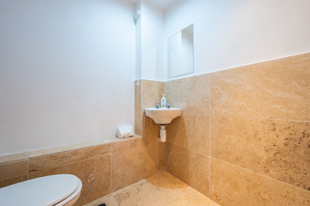 Фото Tŷ Coch by Tŷ Sa in Wales - Free Parking