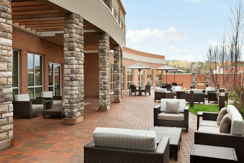 Гостиница Courtyard by Marriott Boston Dedham/Westwood