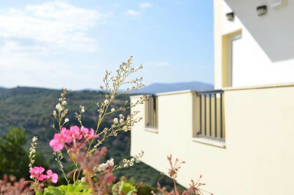 Фото Kaloudis Apartments