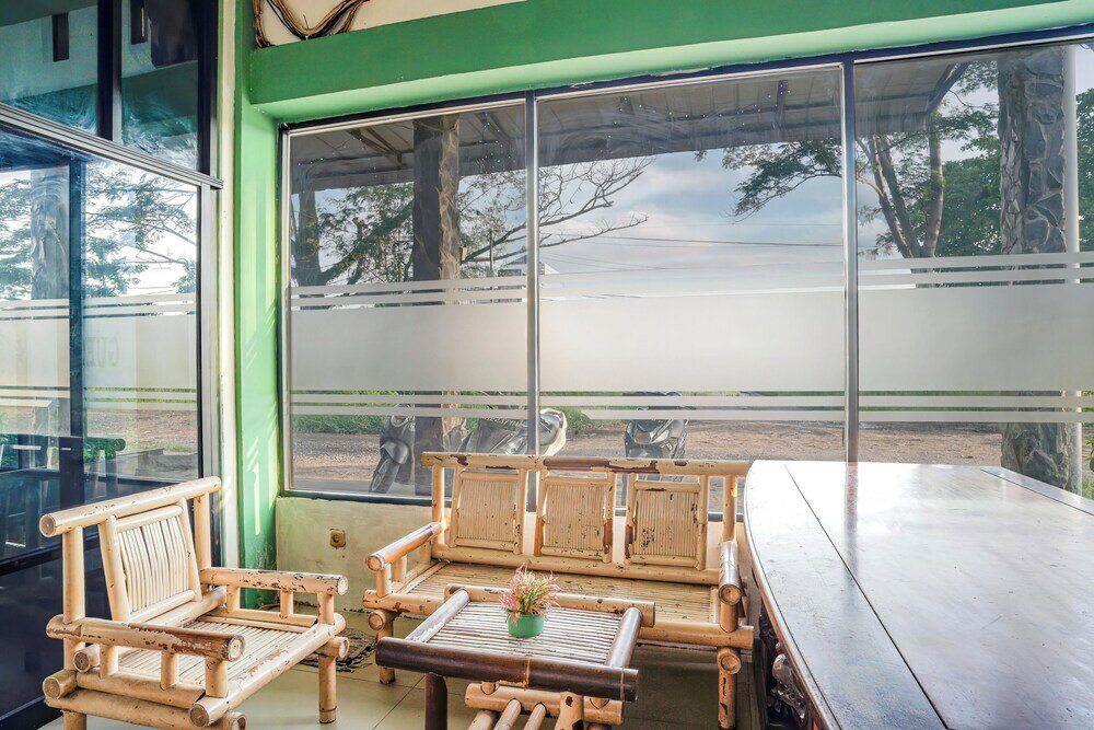 Фото Oyo 92609 Guest House Malay Singkawang