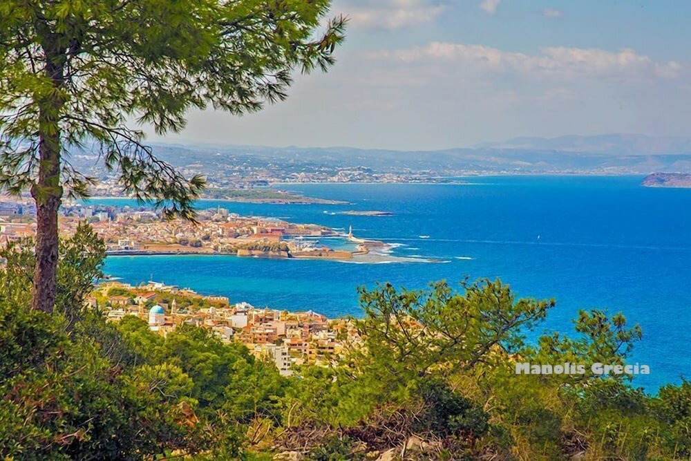 Фото Yakinthos Hotel