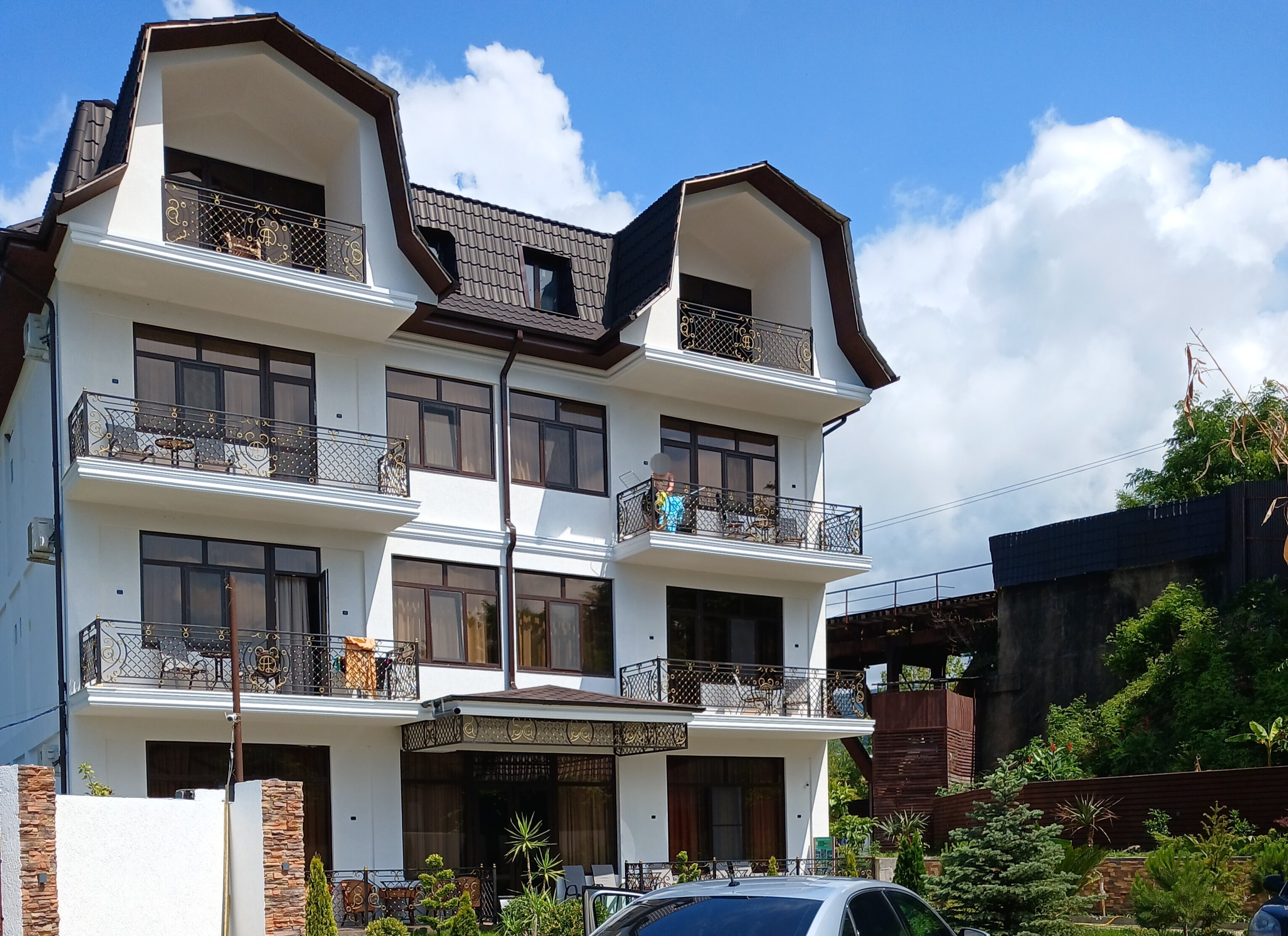 Фото отеля 1