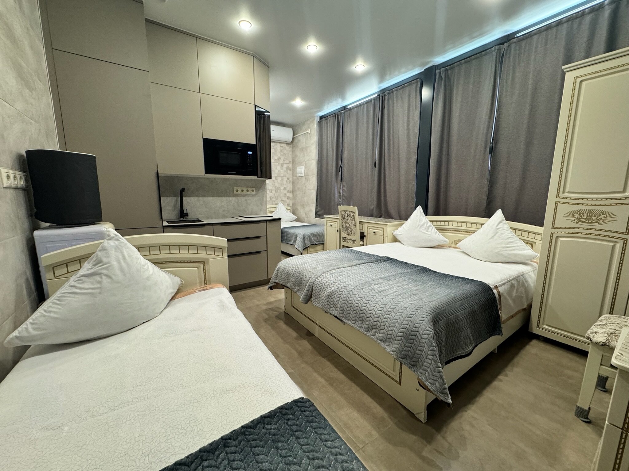 Фото отеля 2