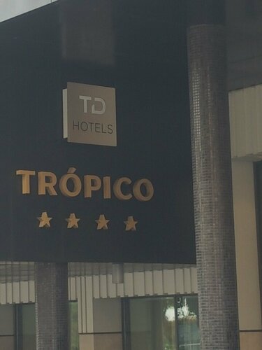 Гостиница Hotel Trópico в Луанде
