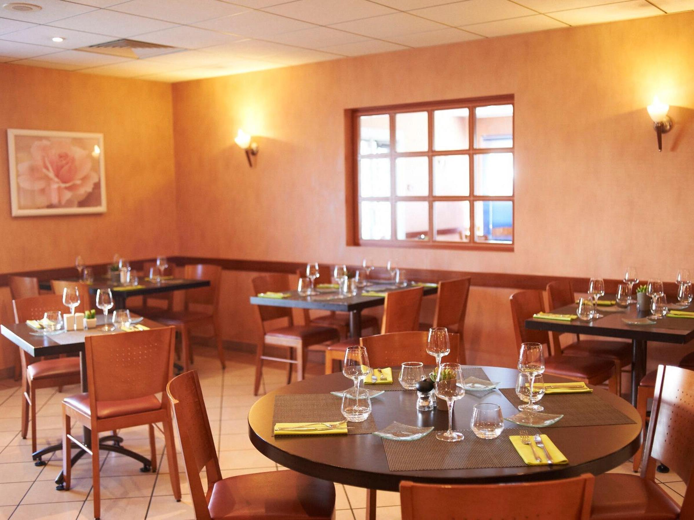 Фото Logis Angers Sud