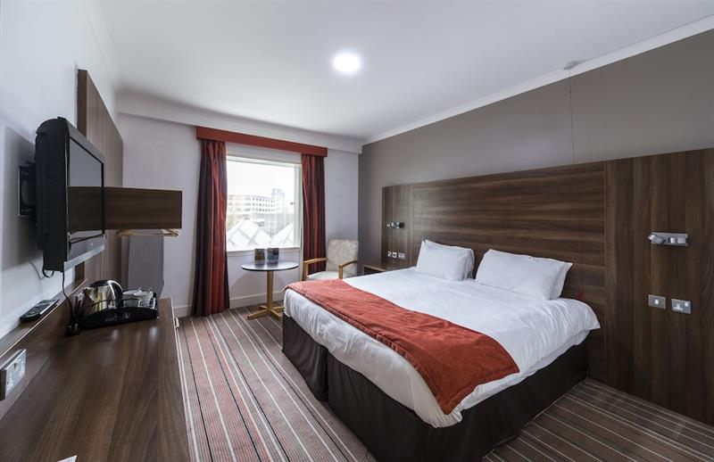 Фото Mercure St Helens