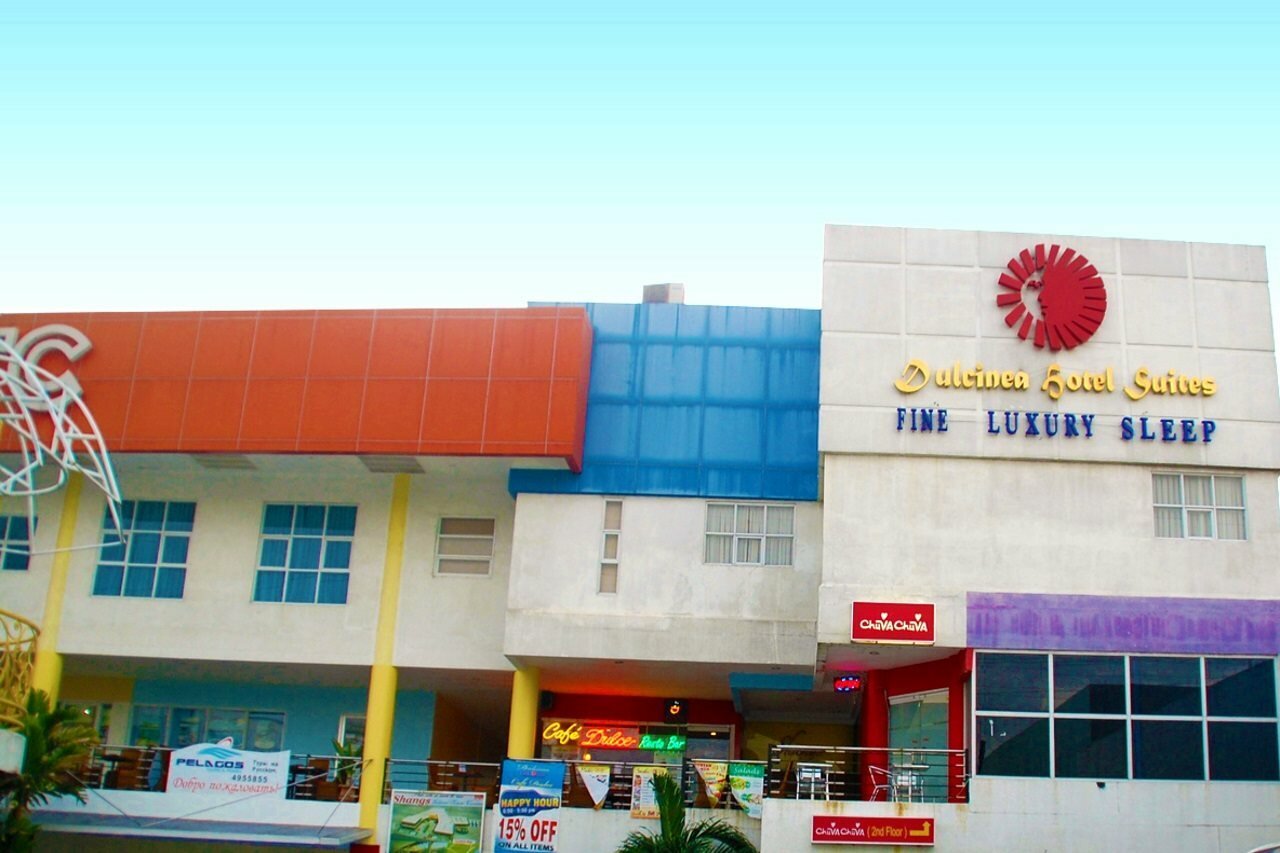 Фото Dulcinea Hotel and Suites