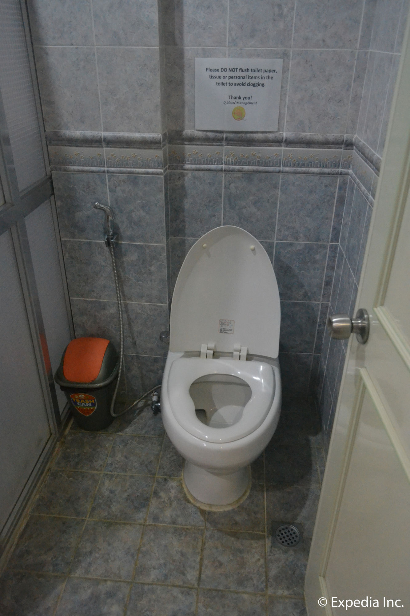 Фото The Q Hotel & Restaurant