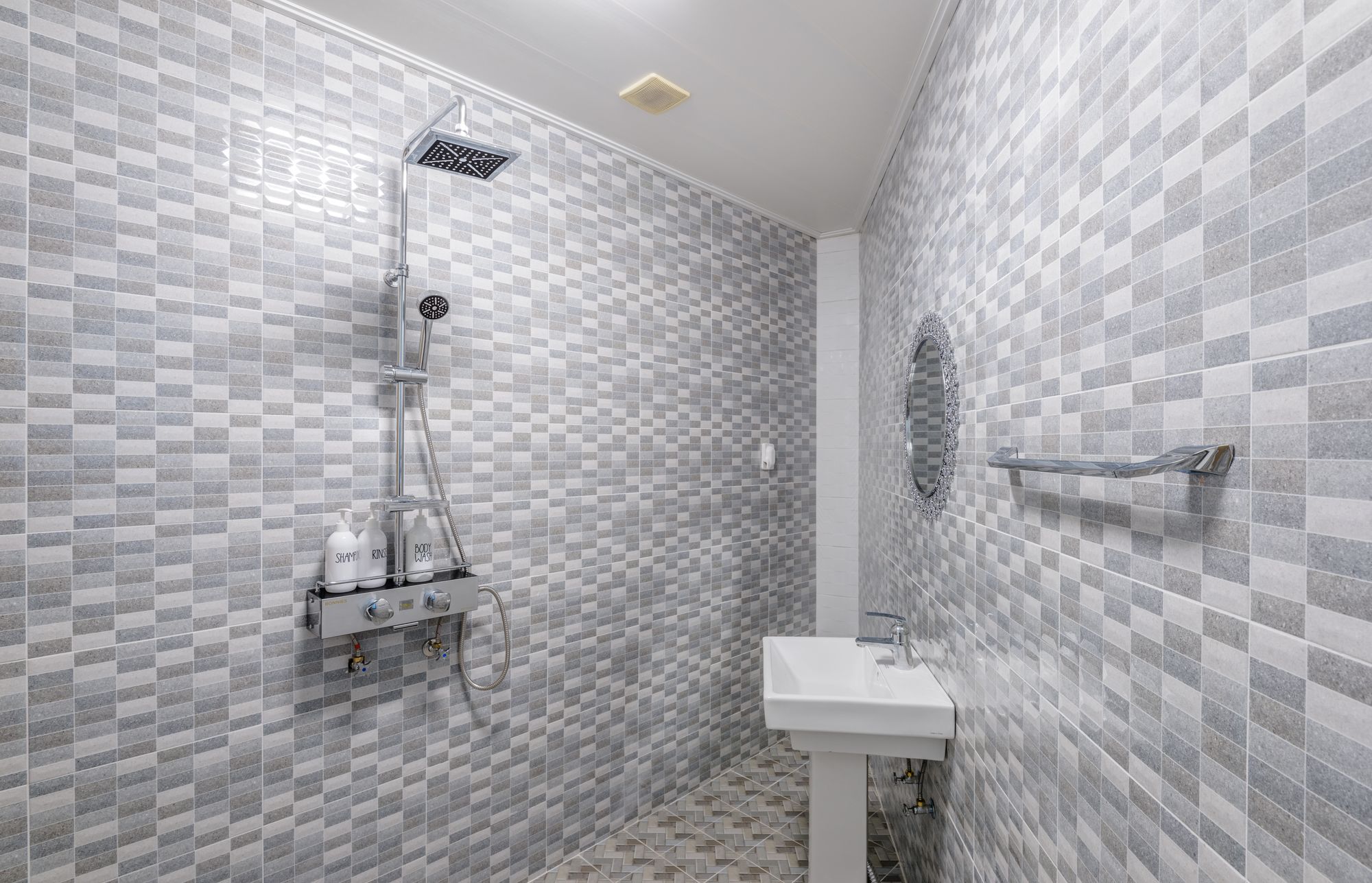 Фото On the Sea Pension