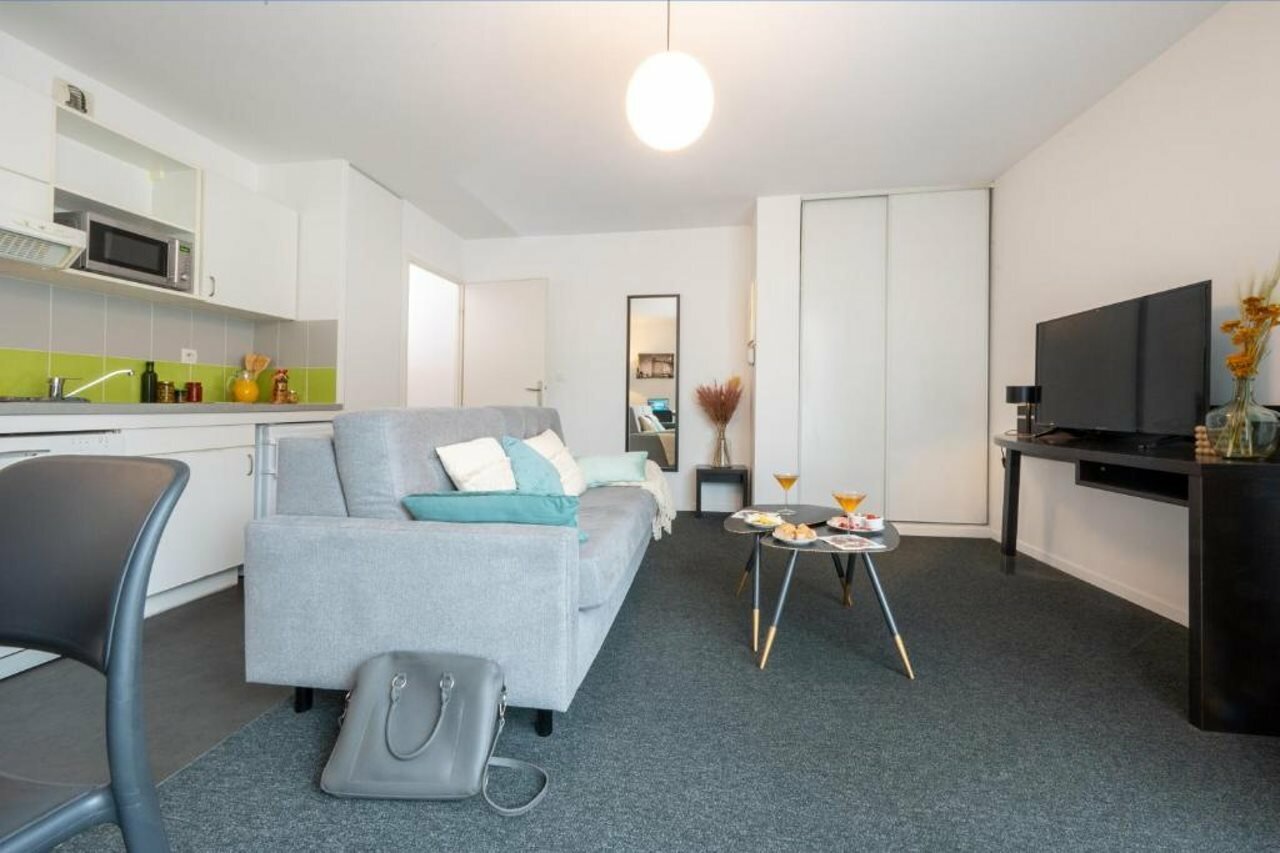 Фото Nemea Nancy Appart'hotel