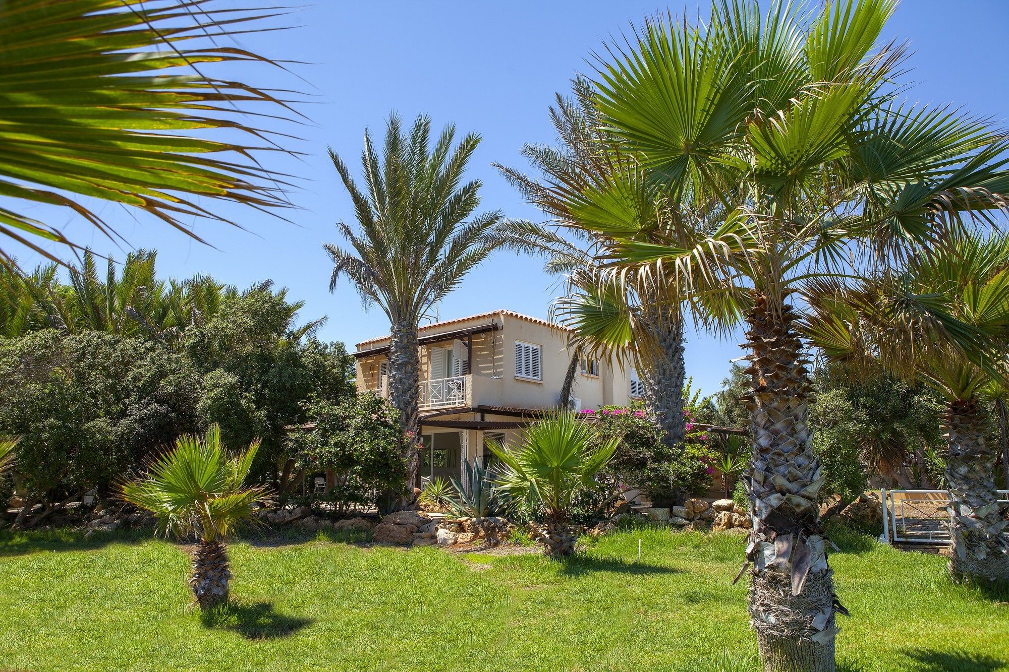 Фото Napa Beachfront Villa